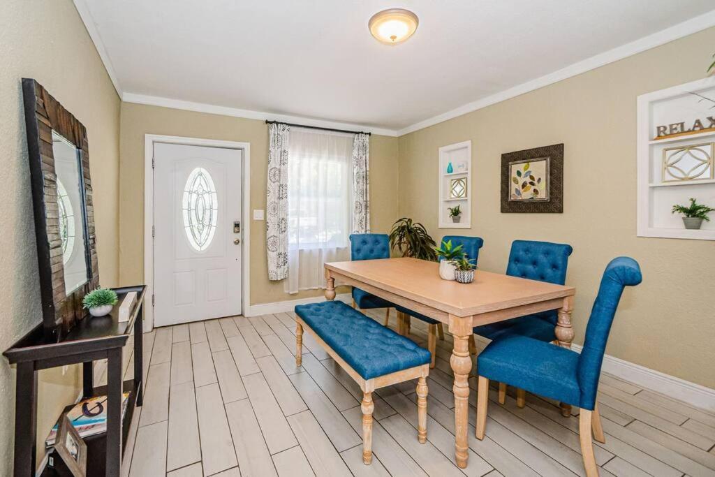 Beautiful Pool House In Old Seminole Heights! Villa แทมปา ภายนอก รูปภาพ