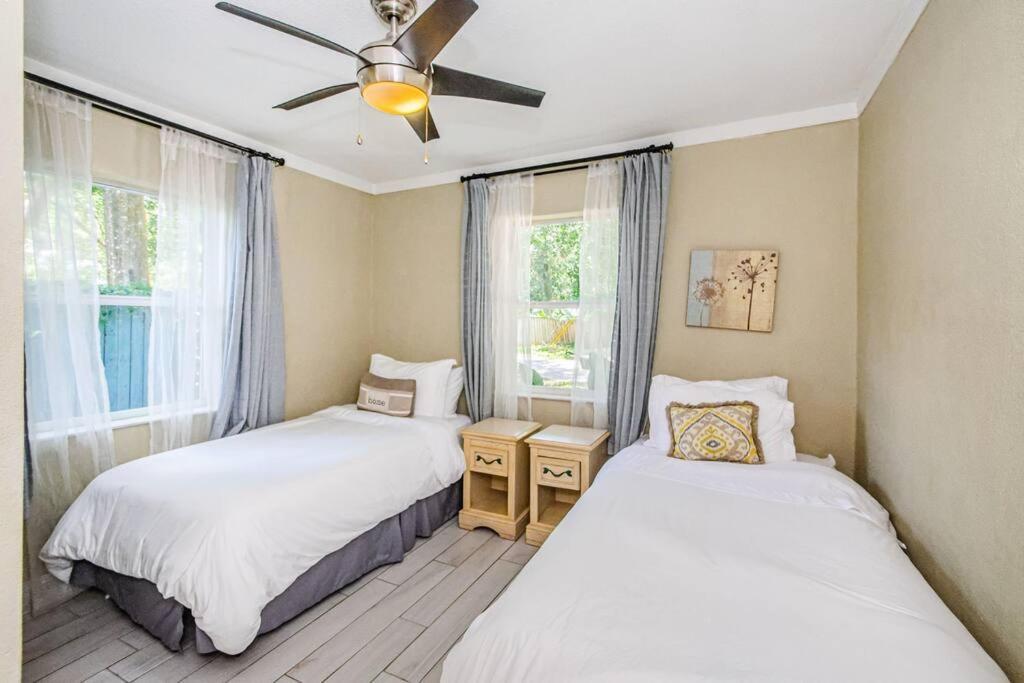 Beautiful Pool House In Old Seminole Heights! Villa แทมปา ภายนอก รูปภาพ
